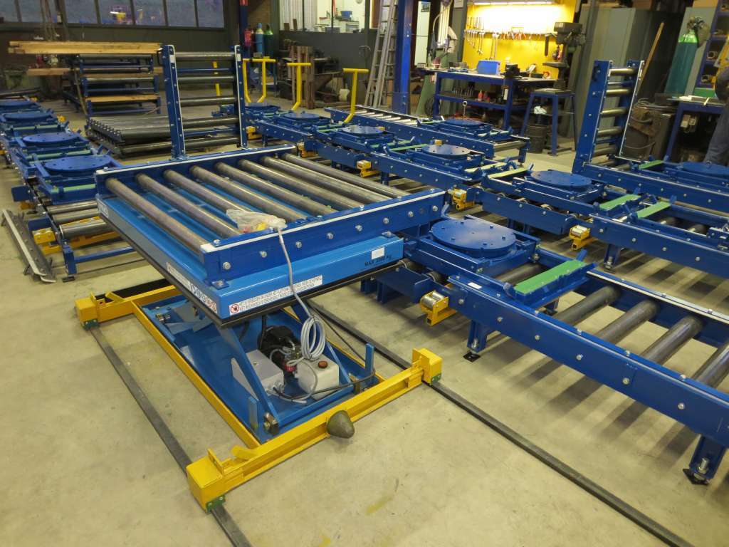 Douw | Rollenbaan op schaartafel en traversekar